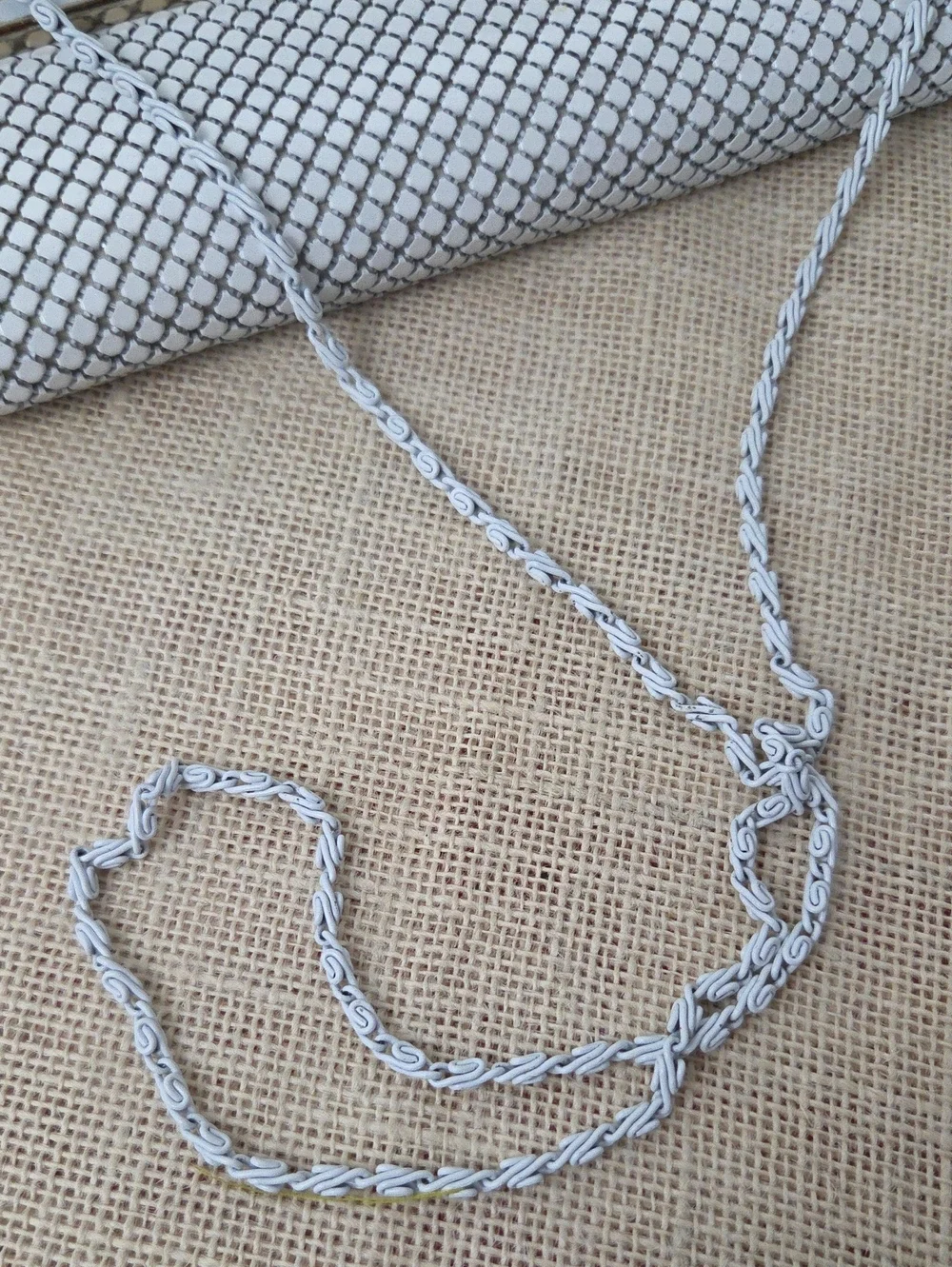 Vintage 70s white metal mesh clutch Chain Link shoulder evening bag